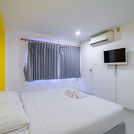 Blue Moon Hotel HHQ Exterior foto